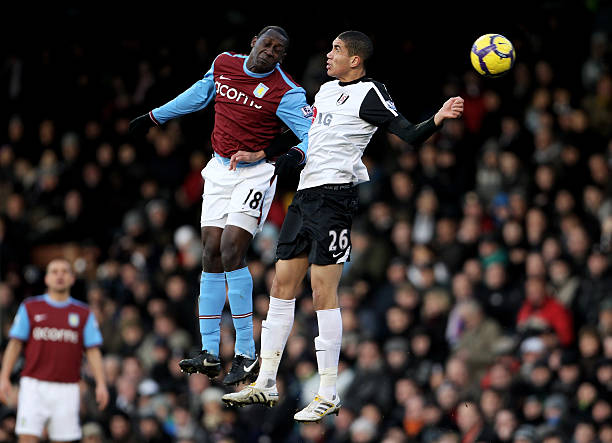 有评论指出 有评论指出